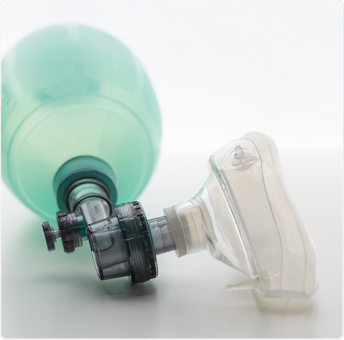 Production ramped up: The ETH spin-off Spectroplast is currently producing seals for breathing masks. Image Credit: Black Duck Style / Shutterstock