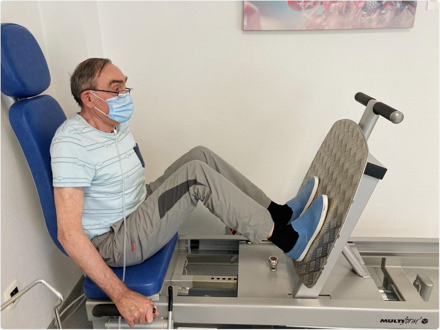 COVID-19 patient undergoing muscle training for rehabilitation. Image Credit: Pulmonary rehabilitation centre Dieulefit Santé