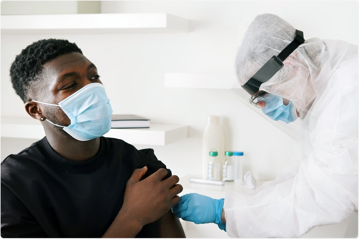 Study: Associations Between County-level Vaccination Rates and COVID-19 Outcomes Among Medicare Beneficiaries. Image Credit: CameraCraft/ Shutterstock