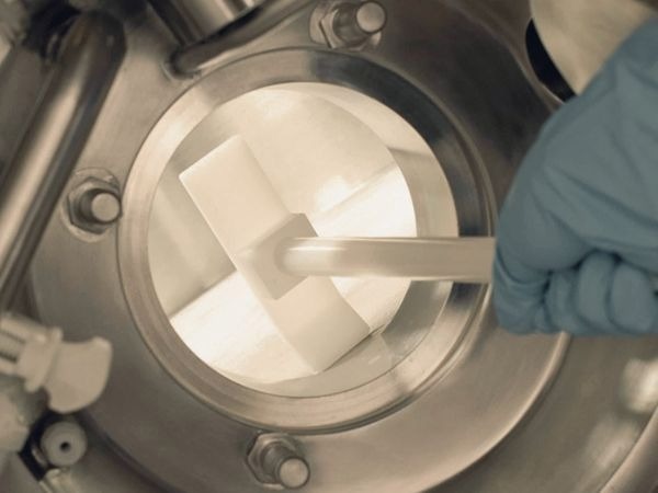 Solid-Liquid Separation explained: Principles and applications in the pharmaceutical industry