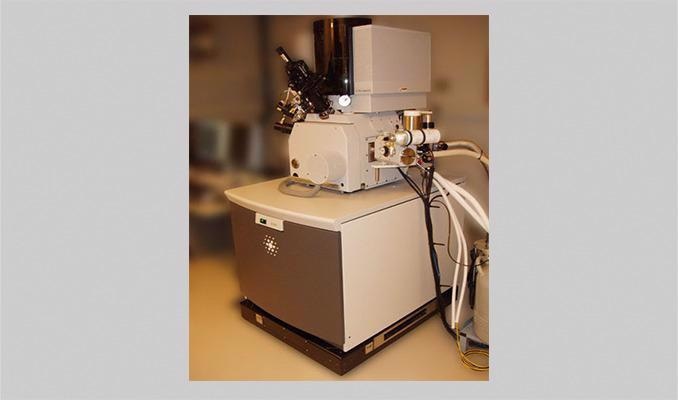 Piezoelectric vibration cancellation with the SEM-Base VI