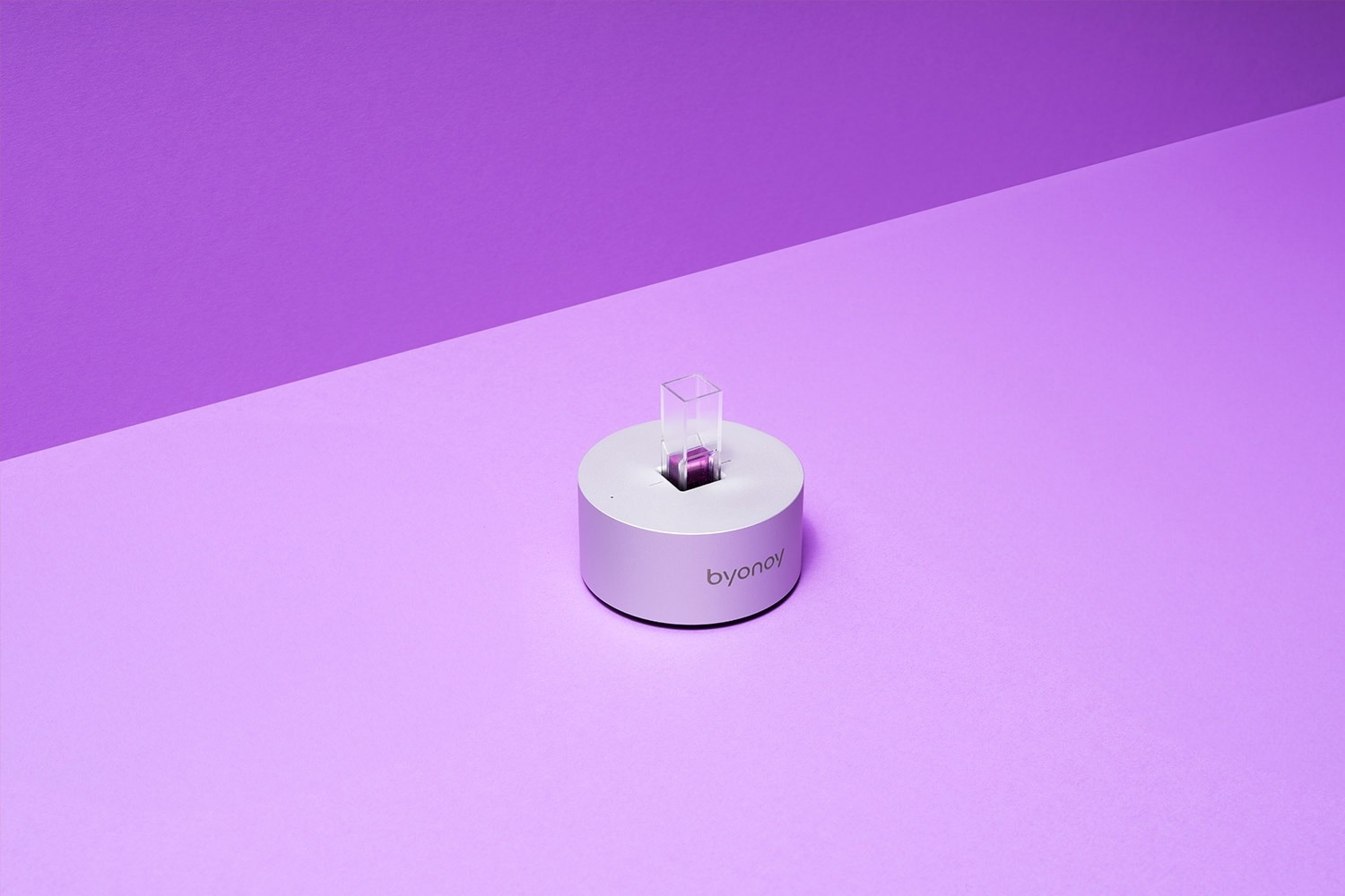 Revolutionizing Spectrophotometry: The Absorbance One's decentralized design for every lab