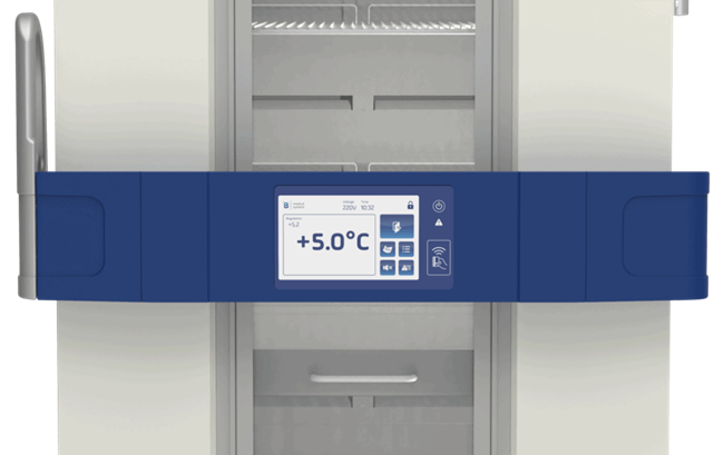 Large-capacity refrigerator with accurate and stable temperature control