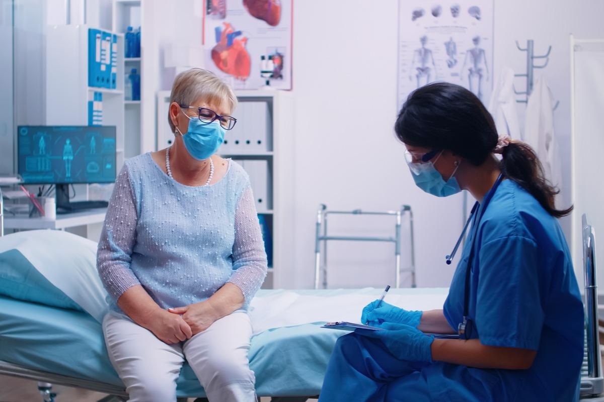 Study: Results from EDIFICE : A French pilot study on COVID-19 and the gut microbiome in a hospital environment. Image Credit: DC Studio/Shutterstock