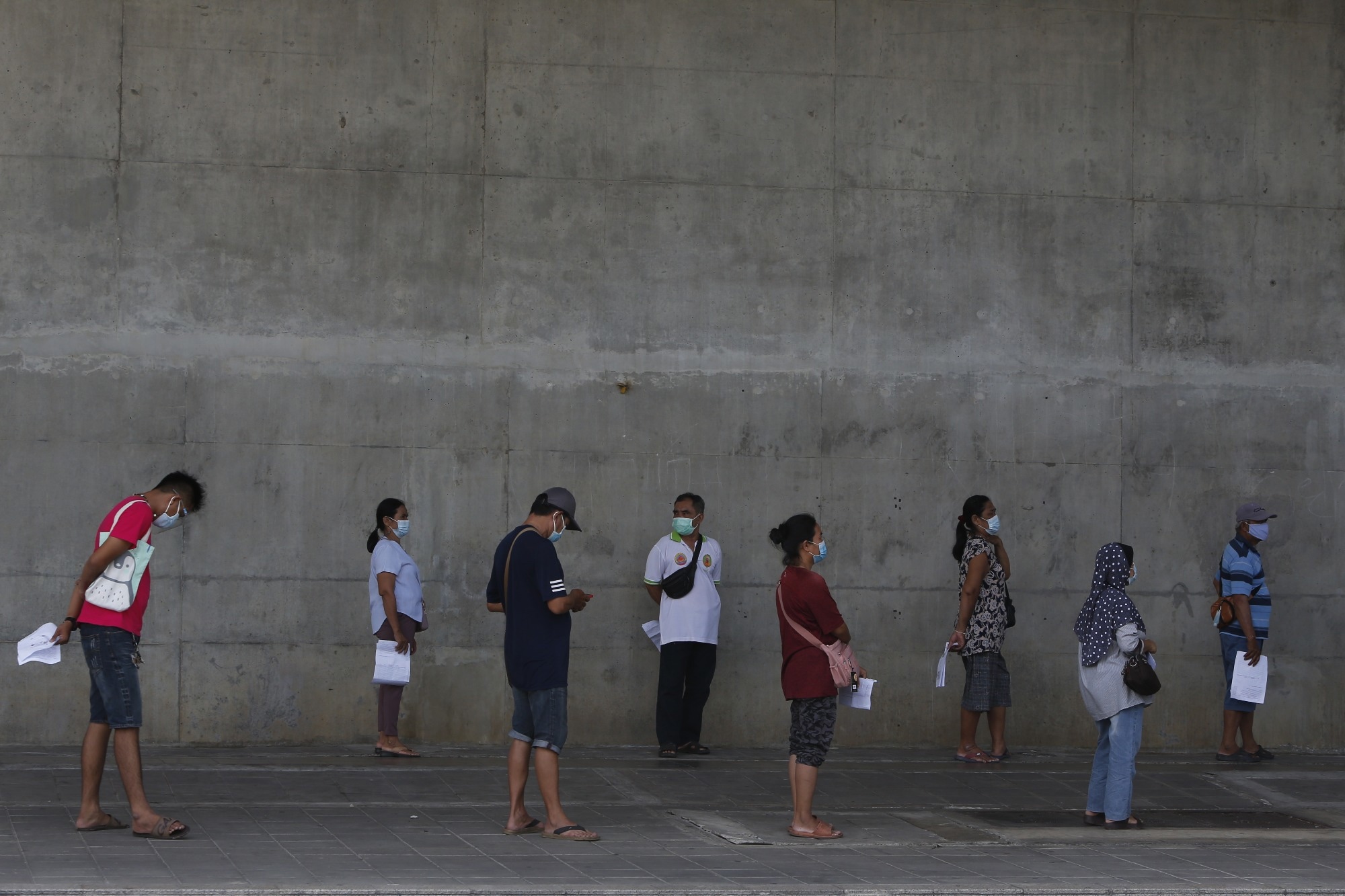 Study: The Efficacy of Facemasks in the Prevention of COVID-19: A Systematic Review. Image Credit: Chaiwat Subprasom / Shutterstock