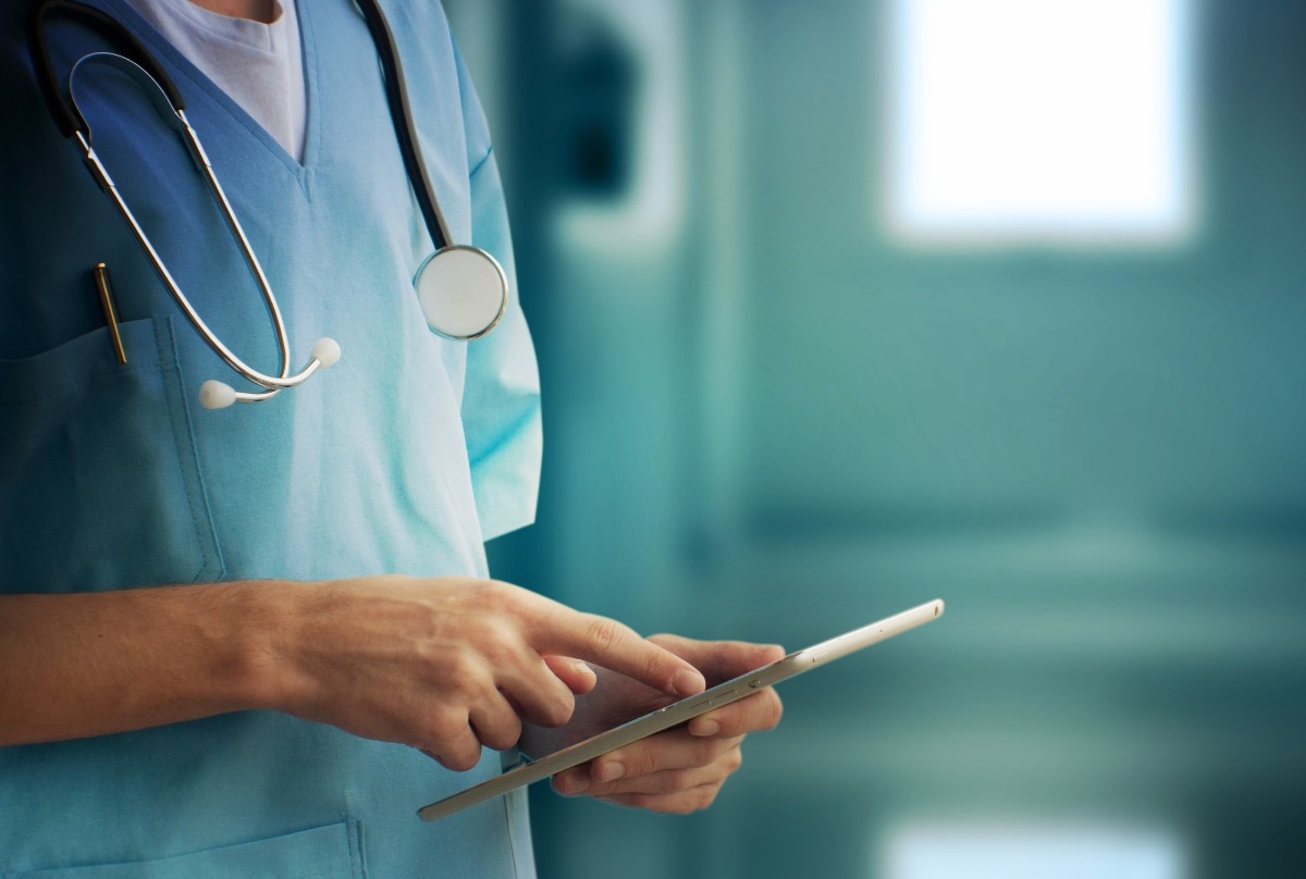 Study: High co-circulation of influenza and SARS-CoV-2. Image Credit: Guschenkova/Shutterstock