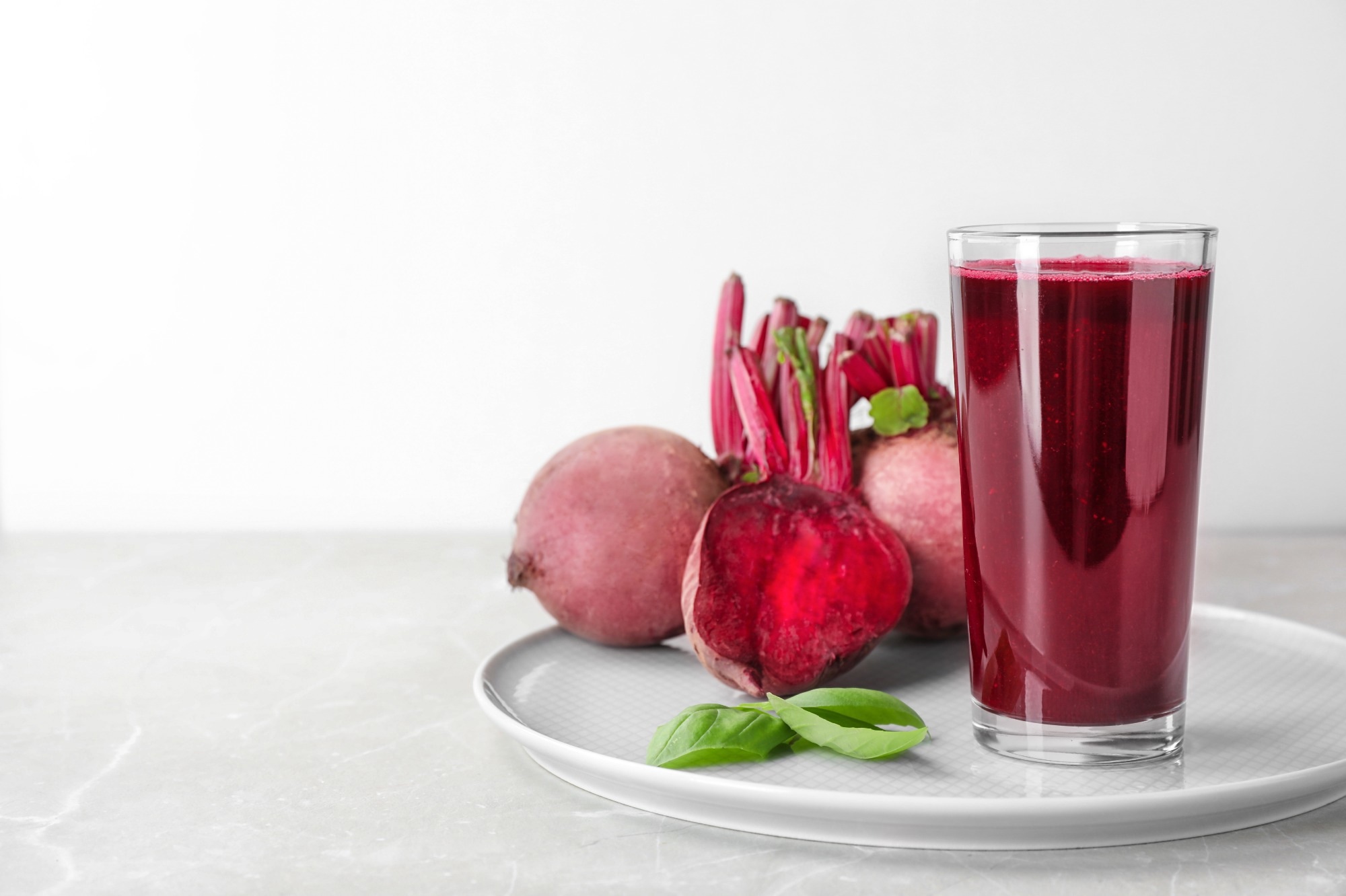 Study: Effect of two-week red beetroot juice consumption on modulation of gut microbiota in healthy human volunteers – a pilot study. Image Credit: New Africa / Shutterstock