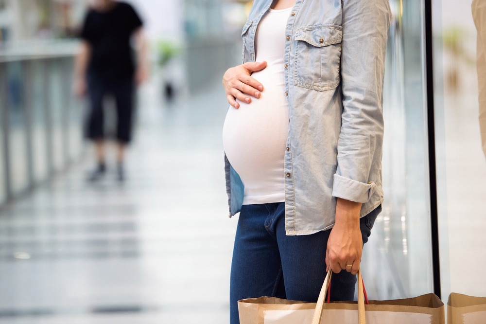 Study: Early pregnancy particulate matter exposure, pre-pregnancy adiposity and risk of gestational diabetes mellitus in Finnish primiparous women: An observational cohort study. Image Credit: Ground Picture / Shutterstock.com