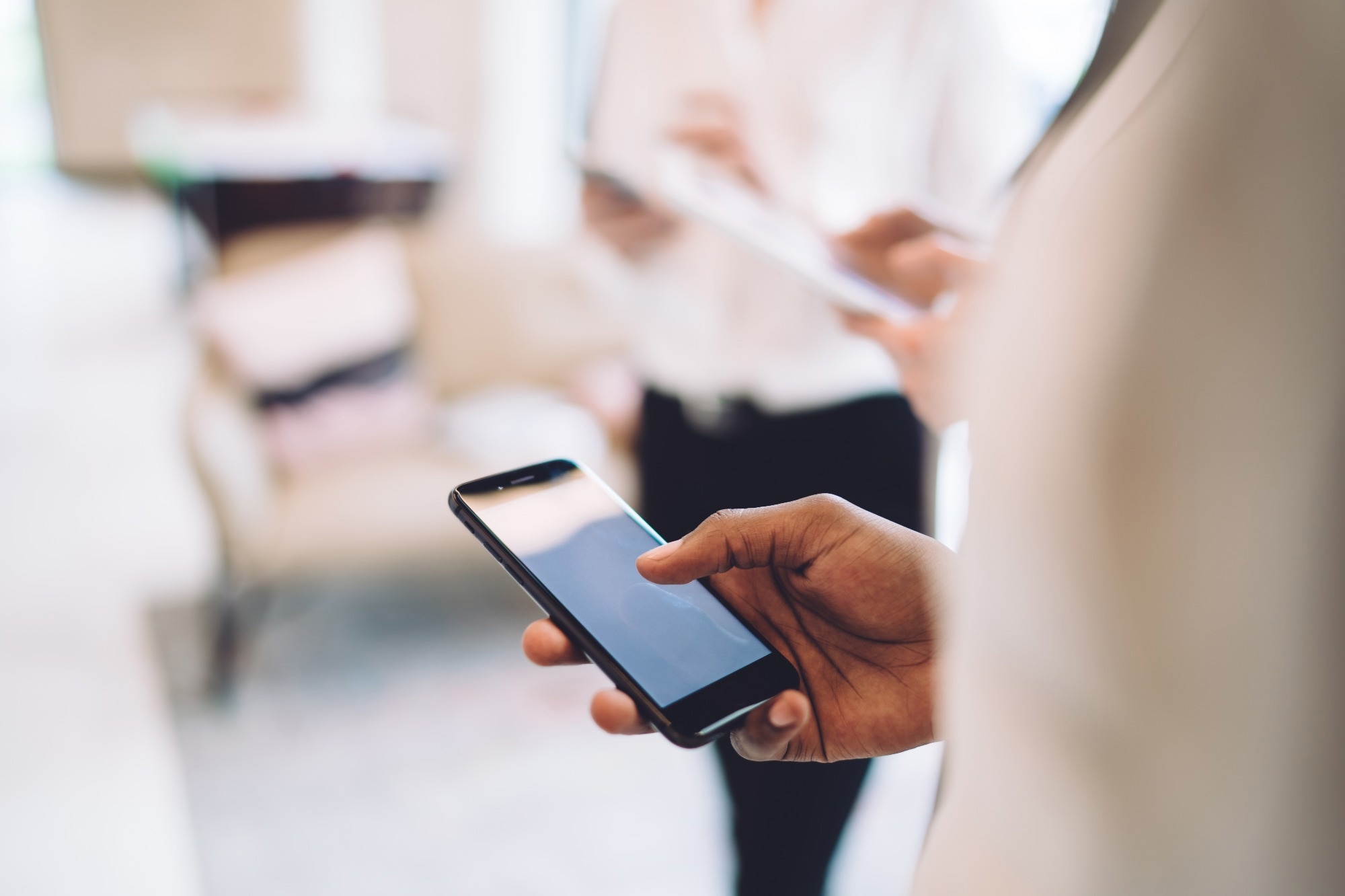 Study: The mediating effect of internet addiction and the moderating effect of physical activity on the relationship between alexithymia and depression. Image Credit: GaudiLab/Shutterstock.com