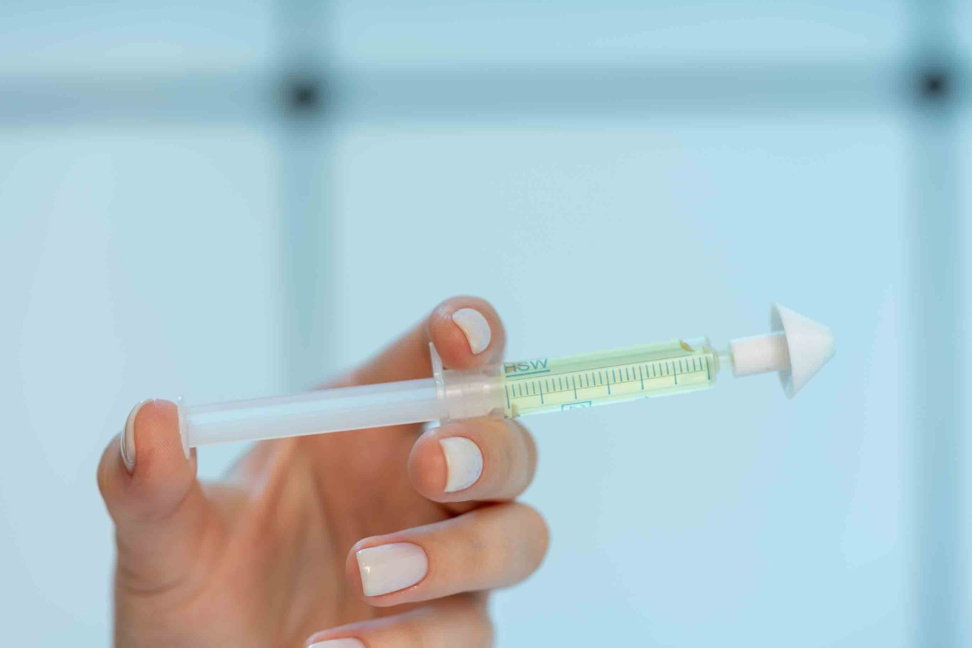 Study: Mucosal immunization with ChAd-SARS-CoV-2-S prevents sequential transmission of SARS-CoV-2 to unvaccinated hamsters. Image Credit: luchschenF/Shutterstock.com