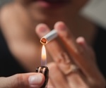 Does smoking increase chronic kidney disease risk?