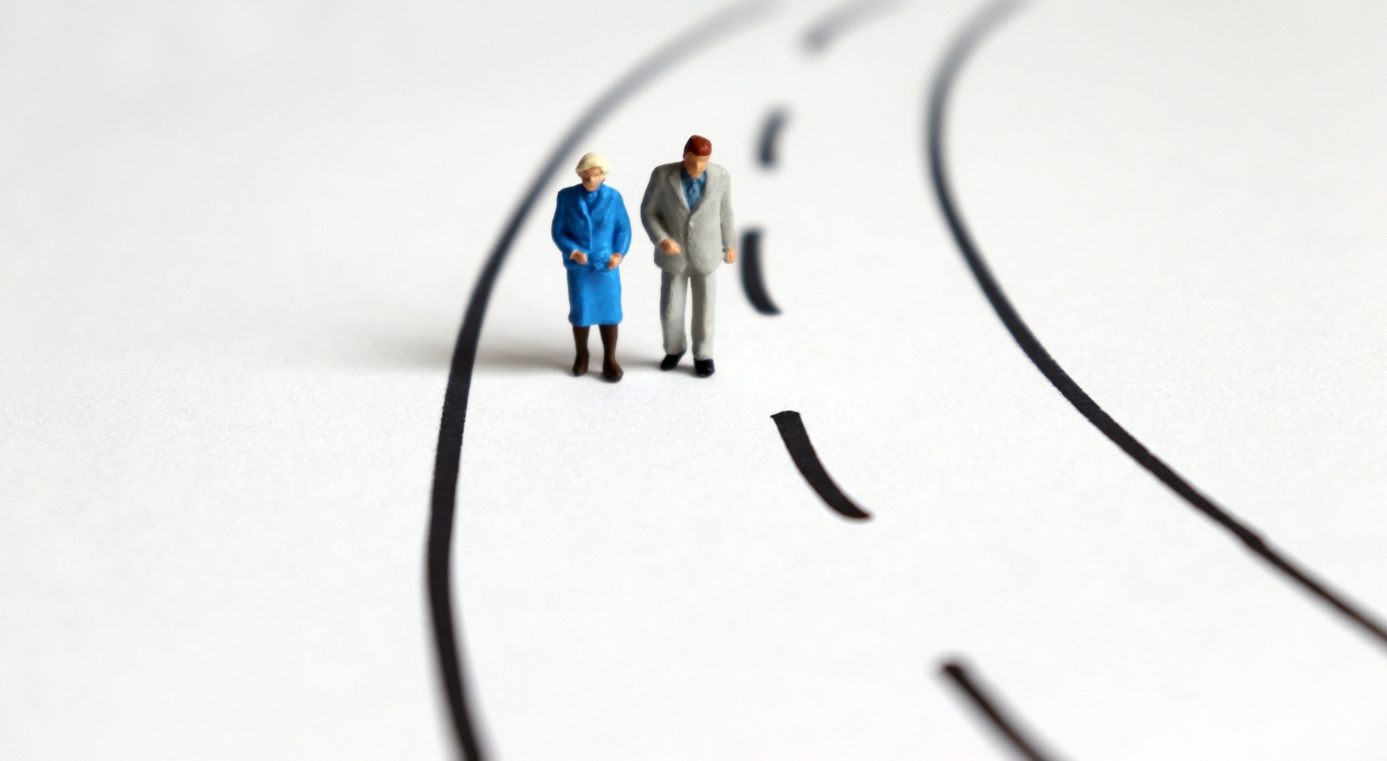 Study: Direct and indirect impacts of the COVID-19 pandemic on life expectancy and person-years of life lost with and without disability: A systematic analysis for 18 European countries, 2020–2022. Image Credit: Hyejin Kang / Shutterstock