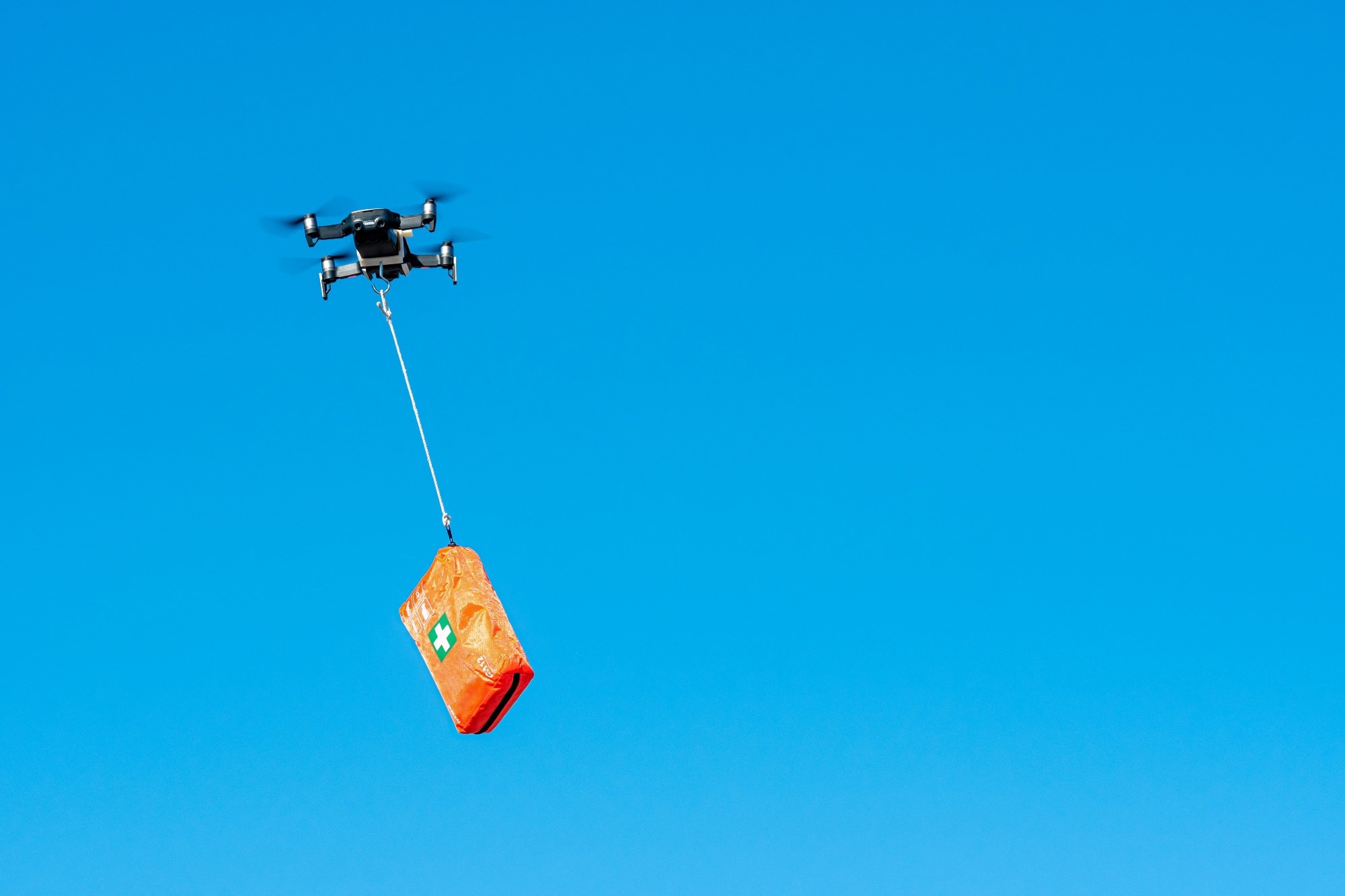 Study: Drone-based medication delivery for rural, flood-prone coastal communities. Image Credit: ako photography / Shutterstock