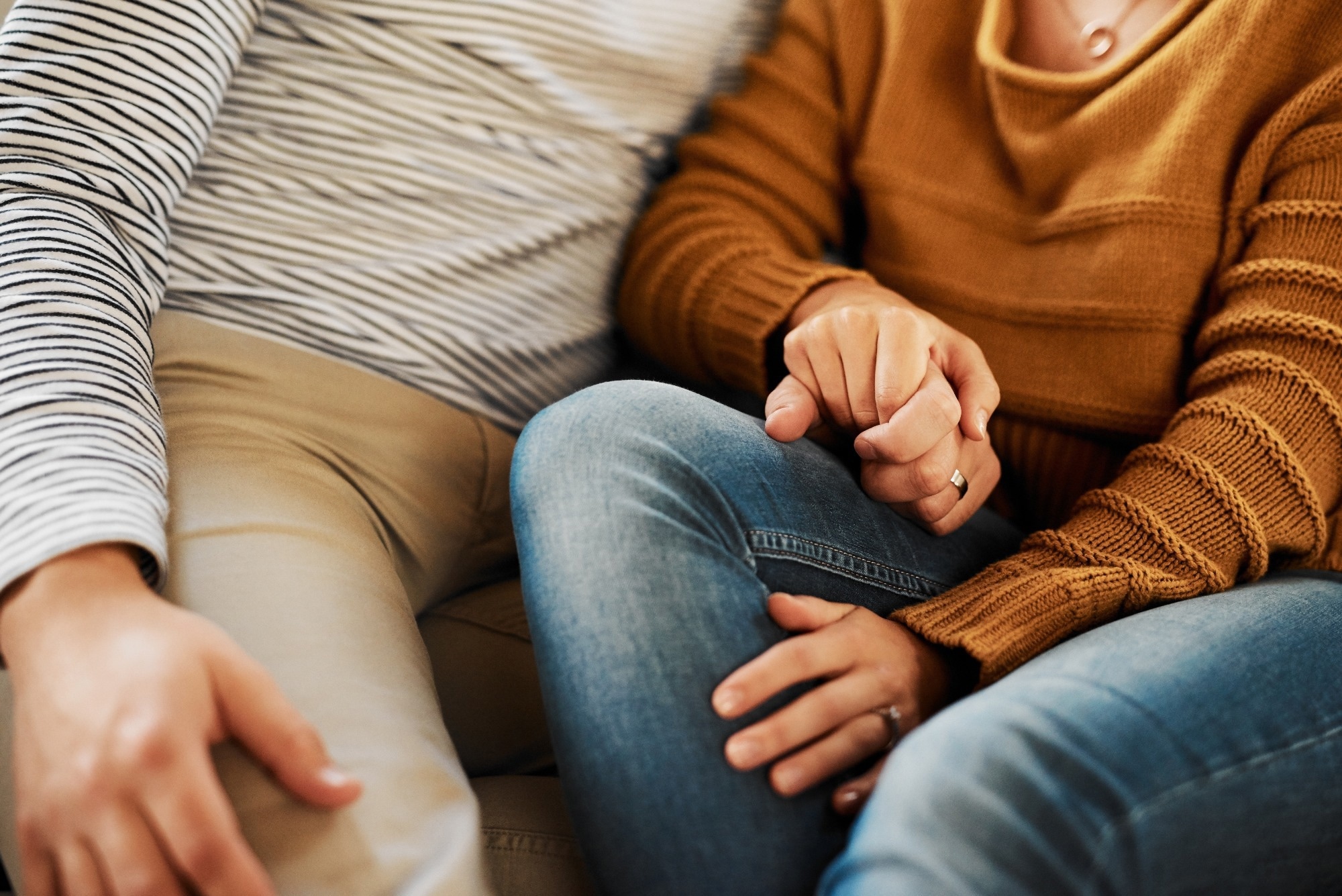 Study: Social bonds and health: exploring the impact of social relations on oxytocin and brain–gut communication in shaping obesity. Image Credit: PeopleImages / Shutterstock